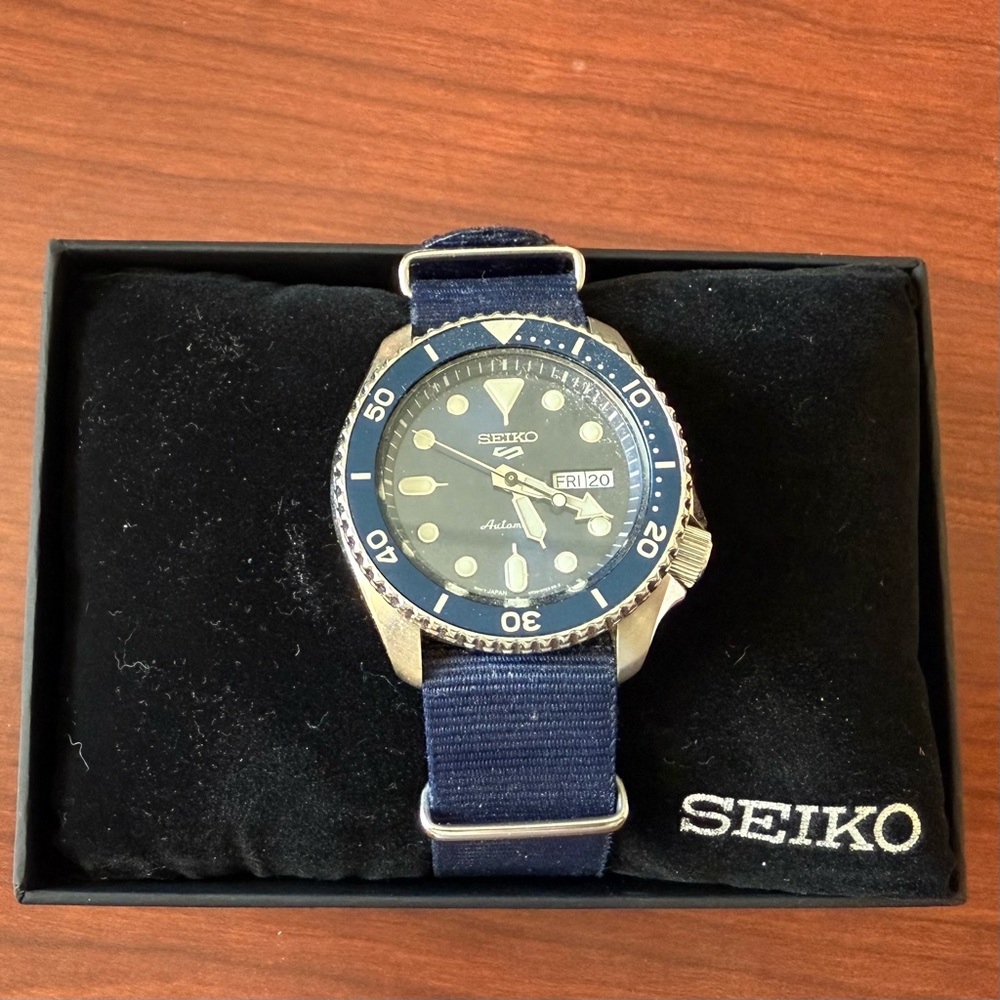 Seiko 5 sports automatic watch
